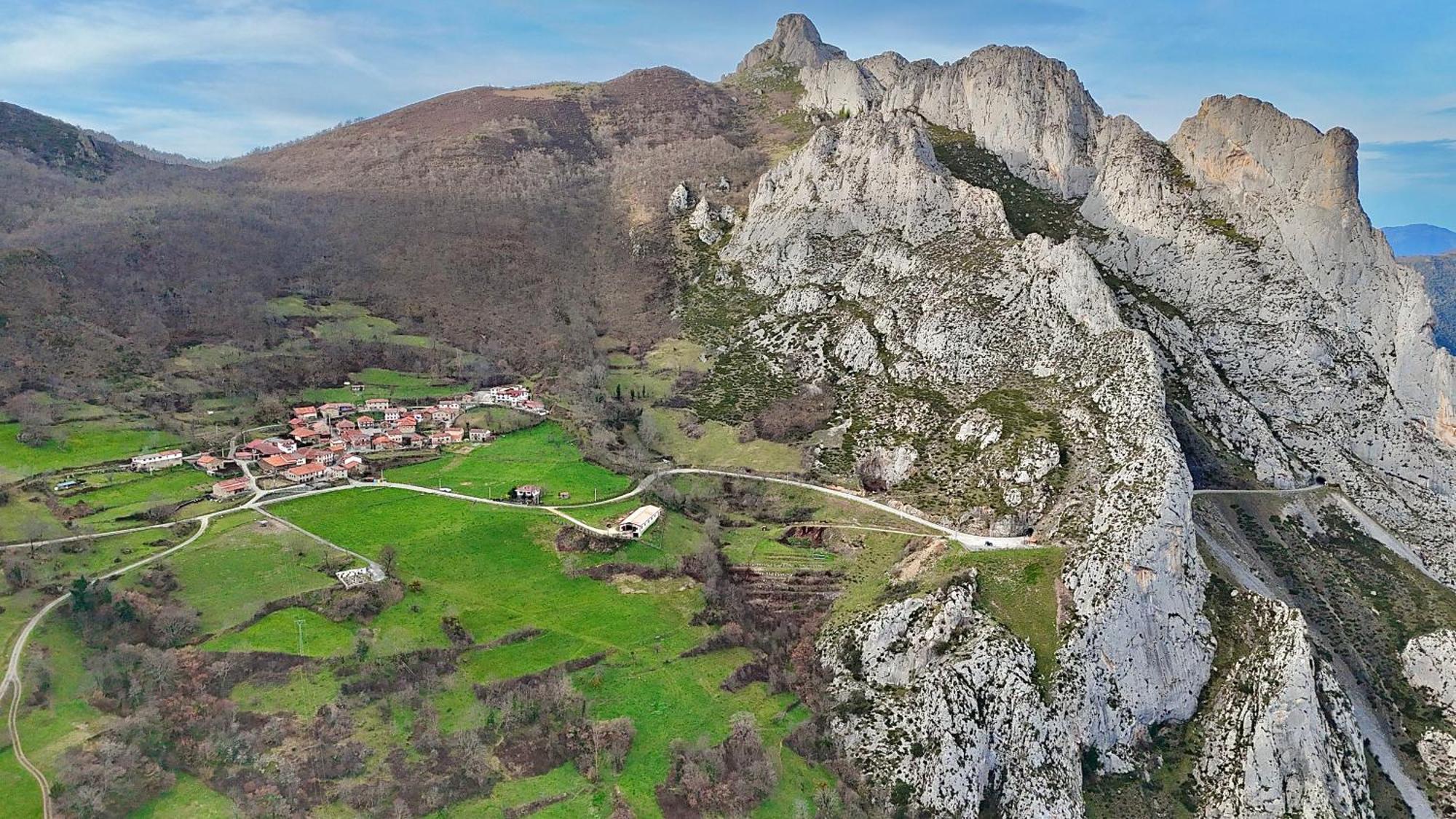 Hotel Rural El Sestil Dobres Luaran gambar