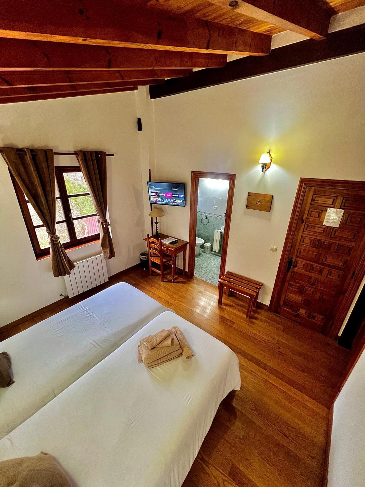 Hotel Rural El Sestil Dobres Luaran gambar